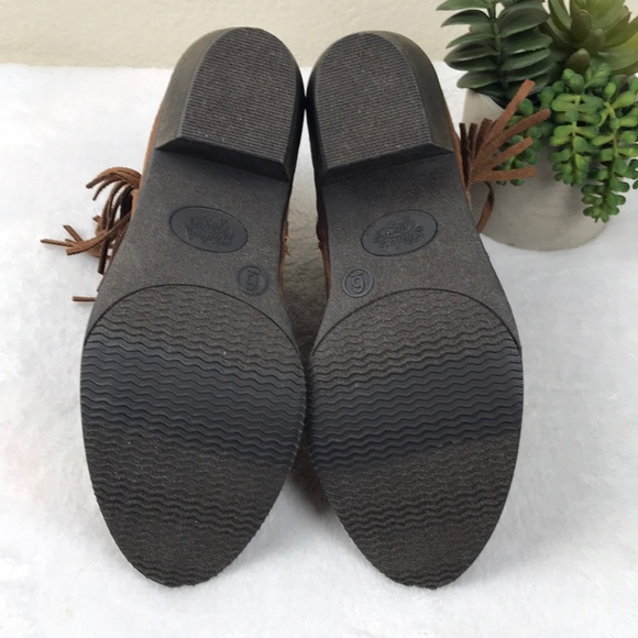 NWT Faded Glory Brown Booties sz6 - Picture 4 of 6